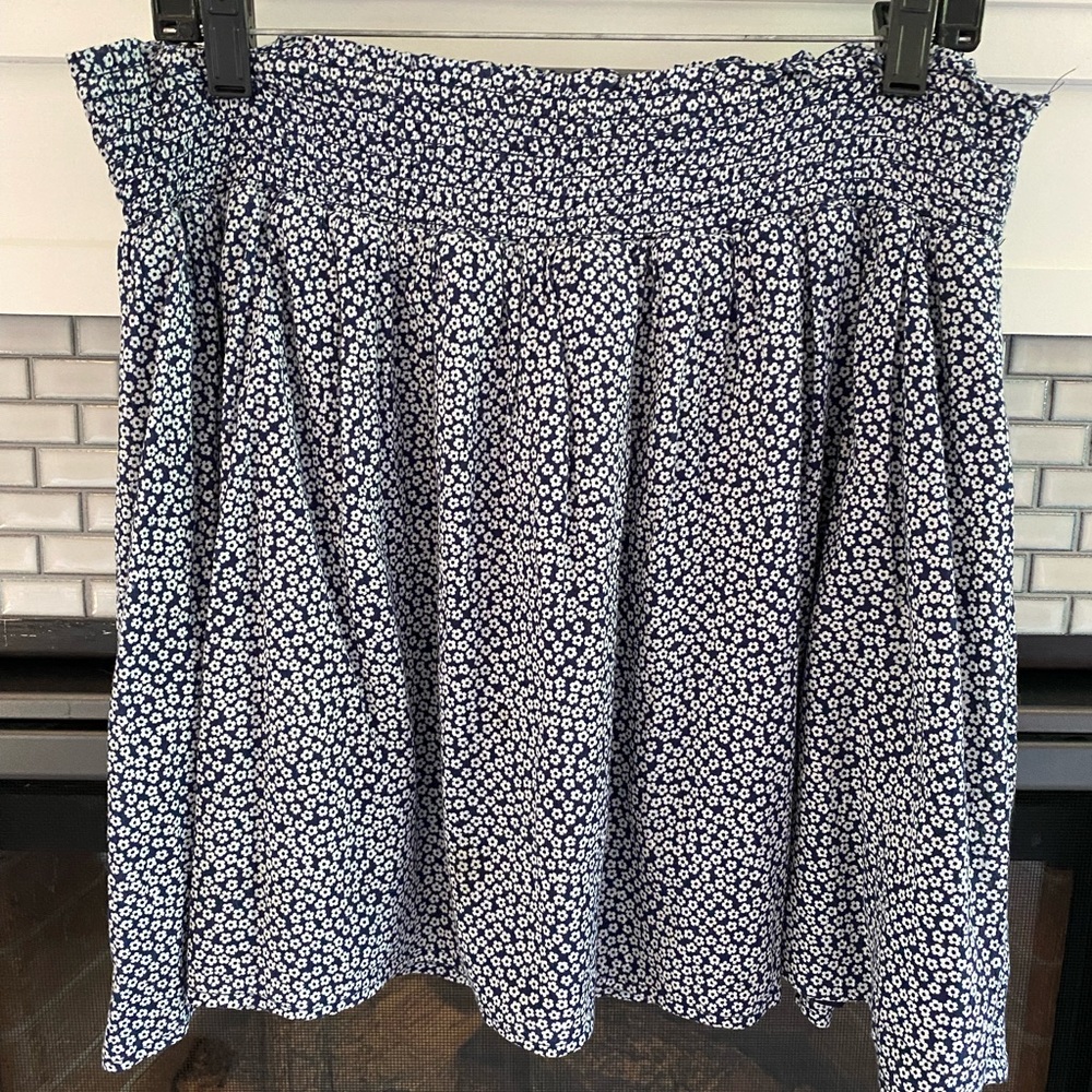 Blue pull on skirt with pockets and stretch waistband